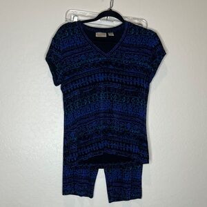 Chico's Travelers Black Blue striped Top and bottom set size 1 or 8/10